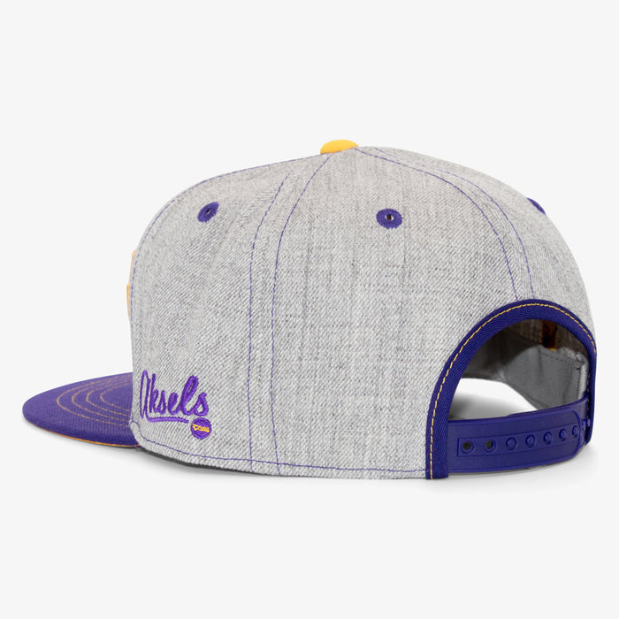 Aksels Cursive Los Angeles Snapback Hat - Purple