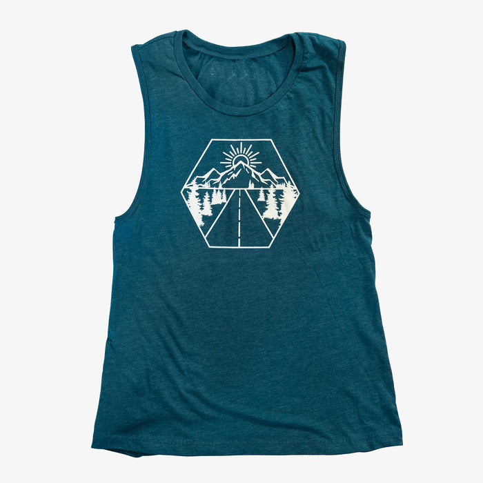 Aksels Women's Mountains are Calling Tank Top